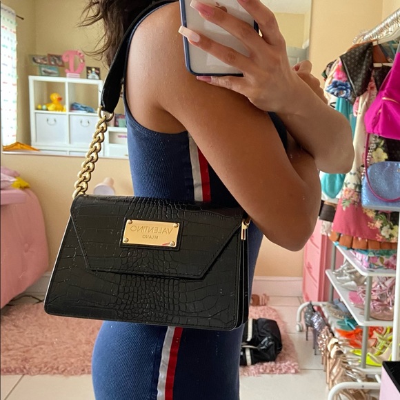 Black Valentino - Picture 3 of 14